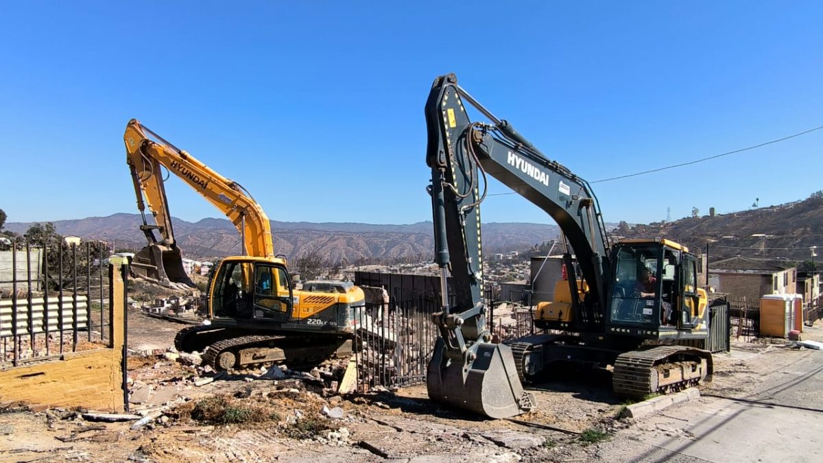 MOP superó el millar de viviendas demolidas en sectores del megaincendio